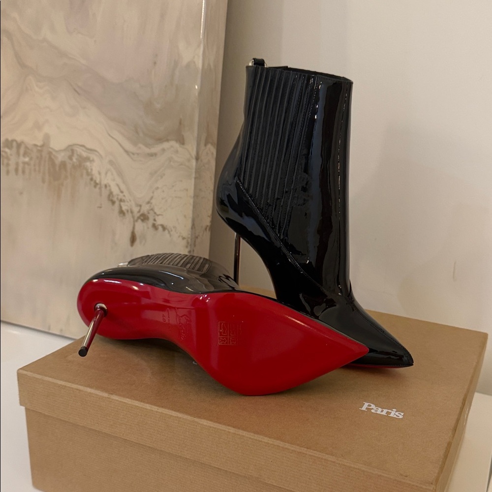 Christian Louboutin Glossy Black Ankle Booties - Picture 4 of 8